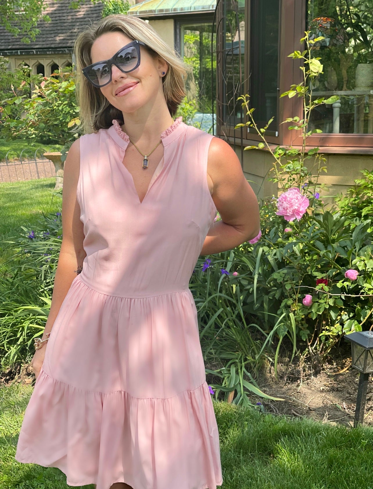 Elegant Ruffle Collar Dress - Camaroha Sutra