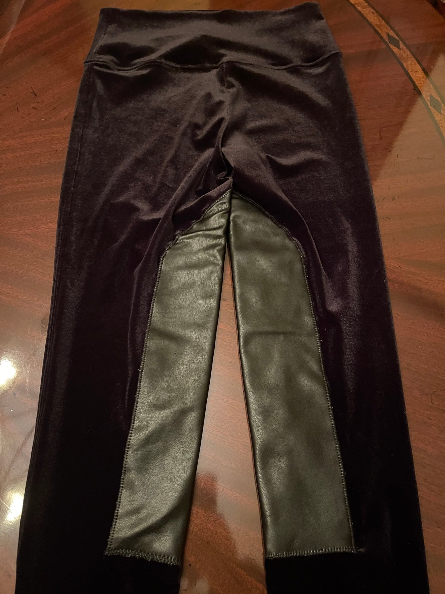 Leather Half Seat Grip Velour Breeches - Camaroha Sutra