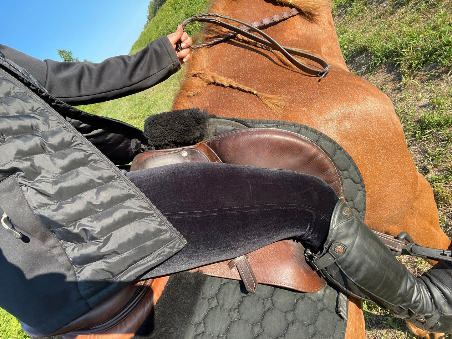 Leather Half Seat Grip Velvet Breeches - Camaroha Sutra