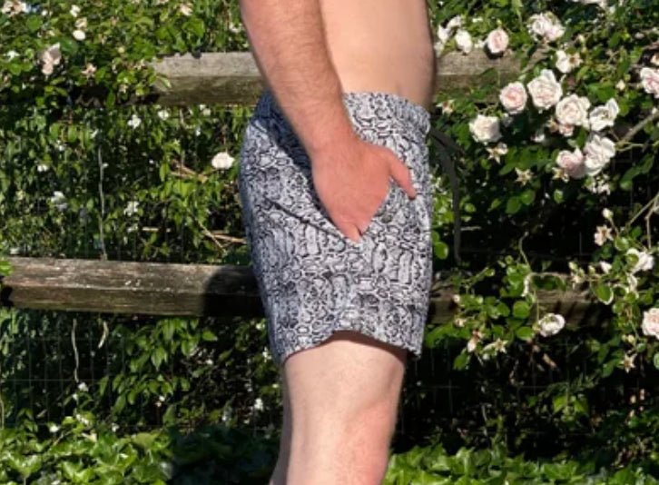 Men's Snake Swim Trunks - Camaroha Sutra