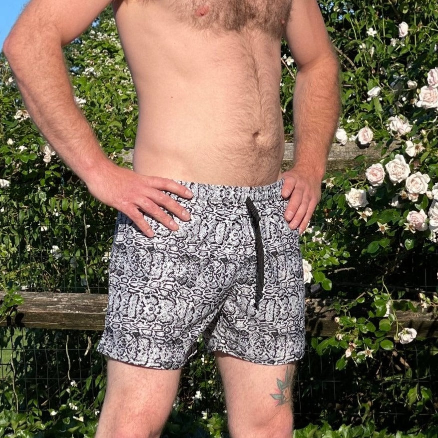 Men's Snake Swim Trunks - Camaroha Sutra