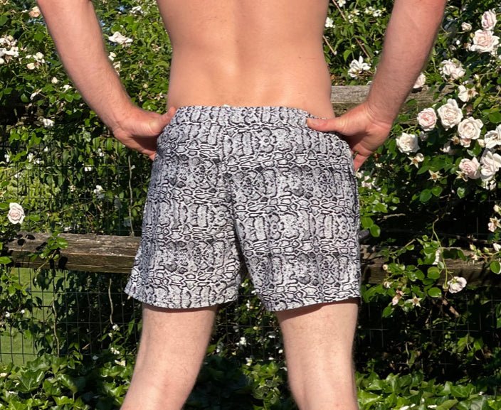 Men's Snake Swim Trunks - Camaroha Sutra