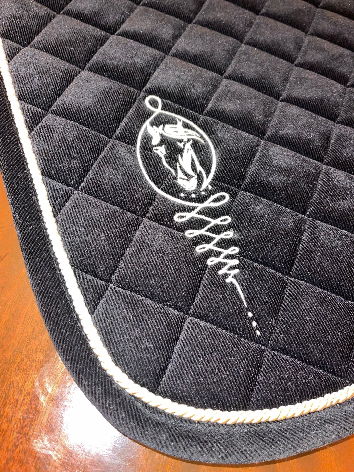 Corduroy Jumping Saddle Pad - Camaroha Sutra