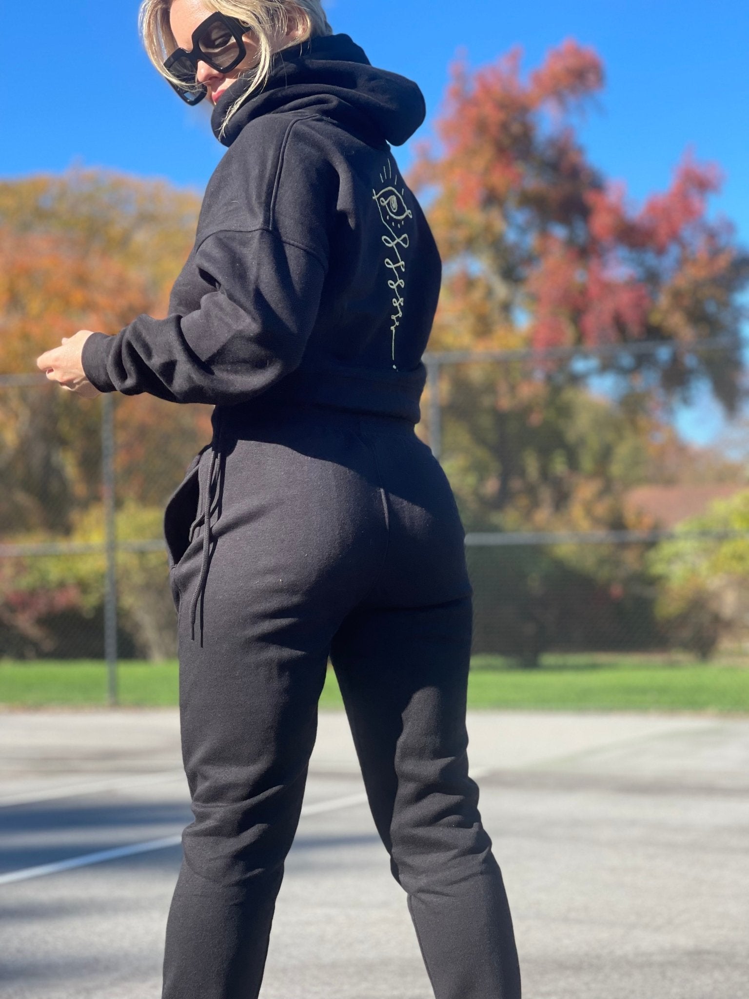 Cropped hoodie jogger discount set